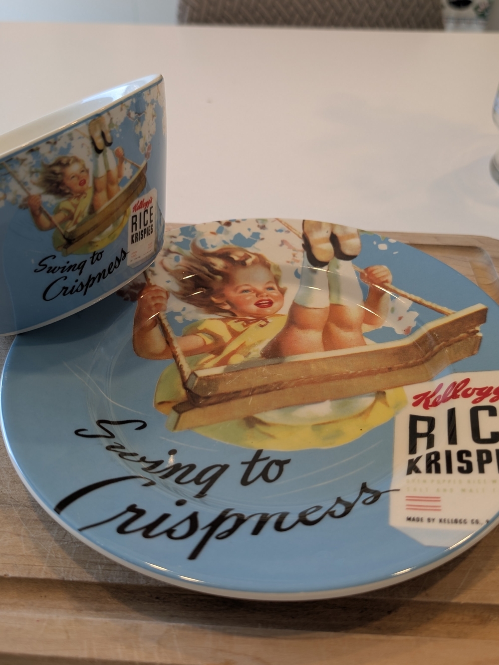 Kellogg's Rice Krispies 'Swing to Crispness' Plate and Bowl - Blue